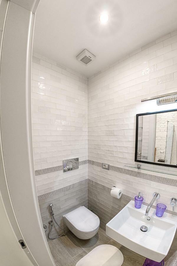 Modern Apartment Near Colosseum Rome Buitenkant foto