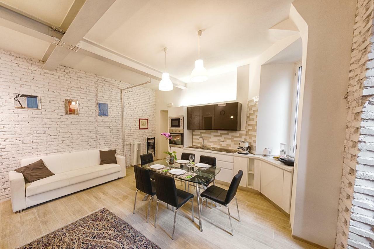Modern Apartment Near Colosseum Rome Buitenkant foto